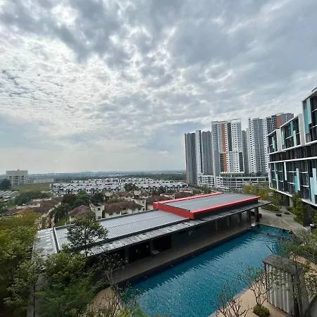 Top Klia Transit & Connected To Kip Mall At Casa 10 Sepang Exterior photo