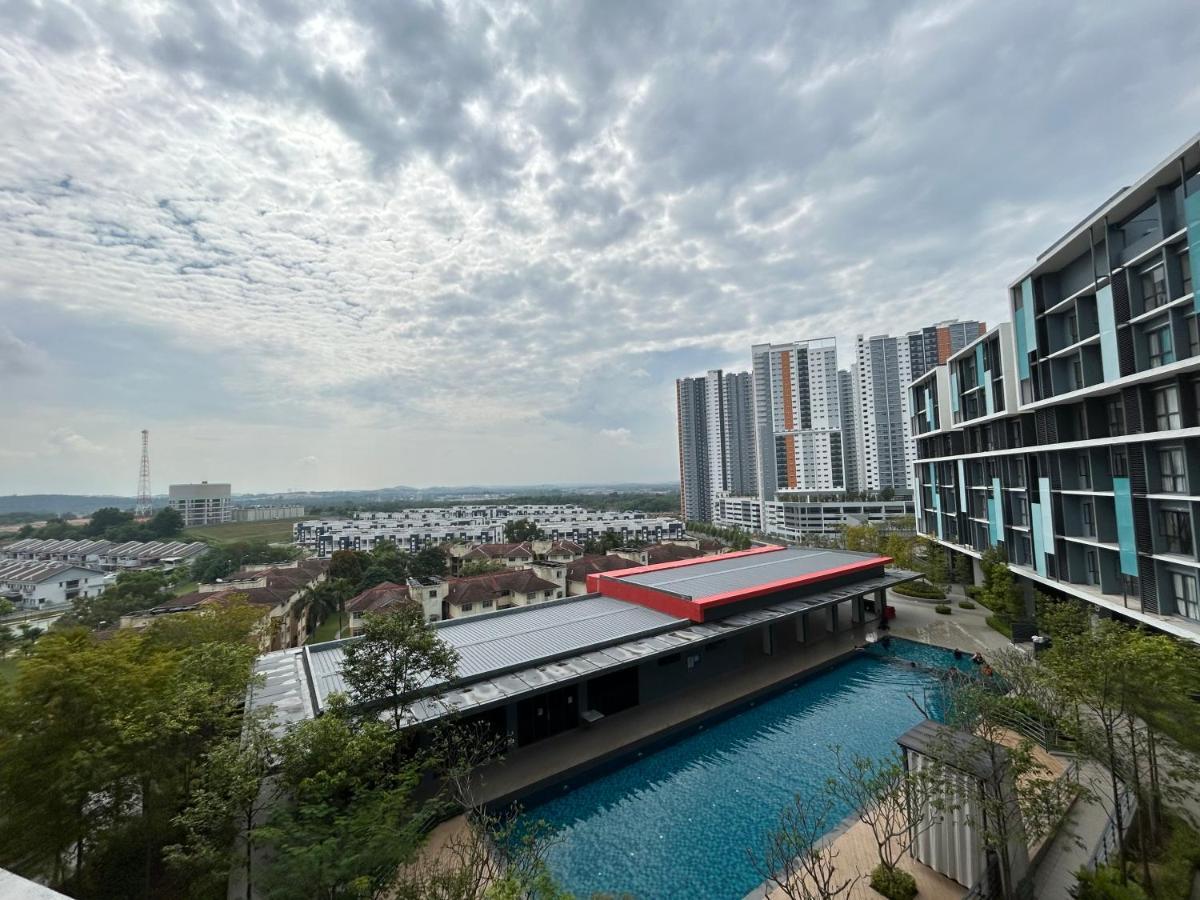 Klia Transit & Connected To Kip Mall At Casa 10 Apartment *