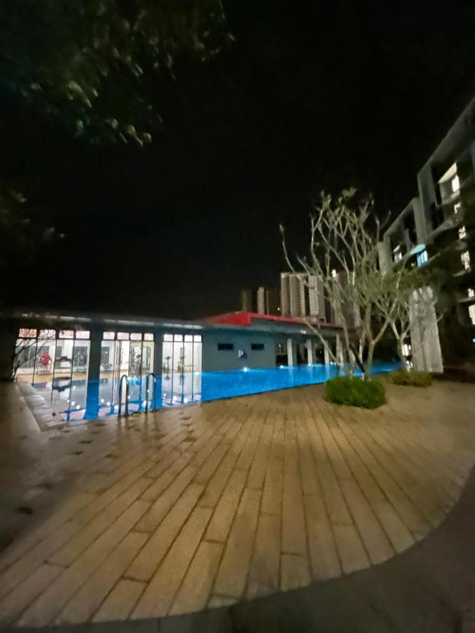 Apartment Klia Transit & Connected To Kip Mall At Casa 10 *